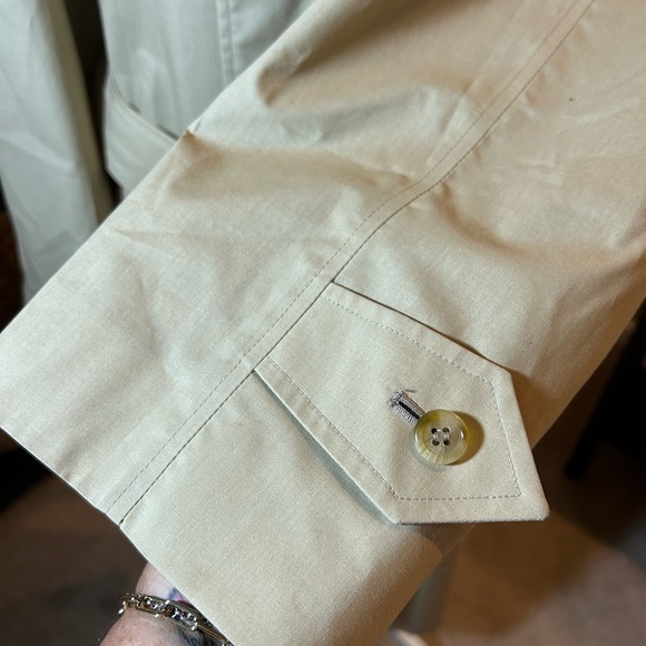 Burberry Vintage Hidden Buttons w/ Nova Check and Wool Lining Trench Coat - Picture 11 of 12